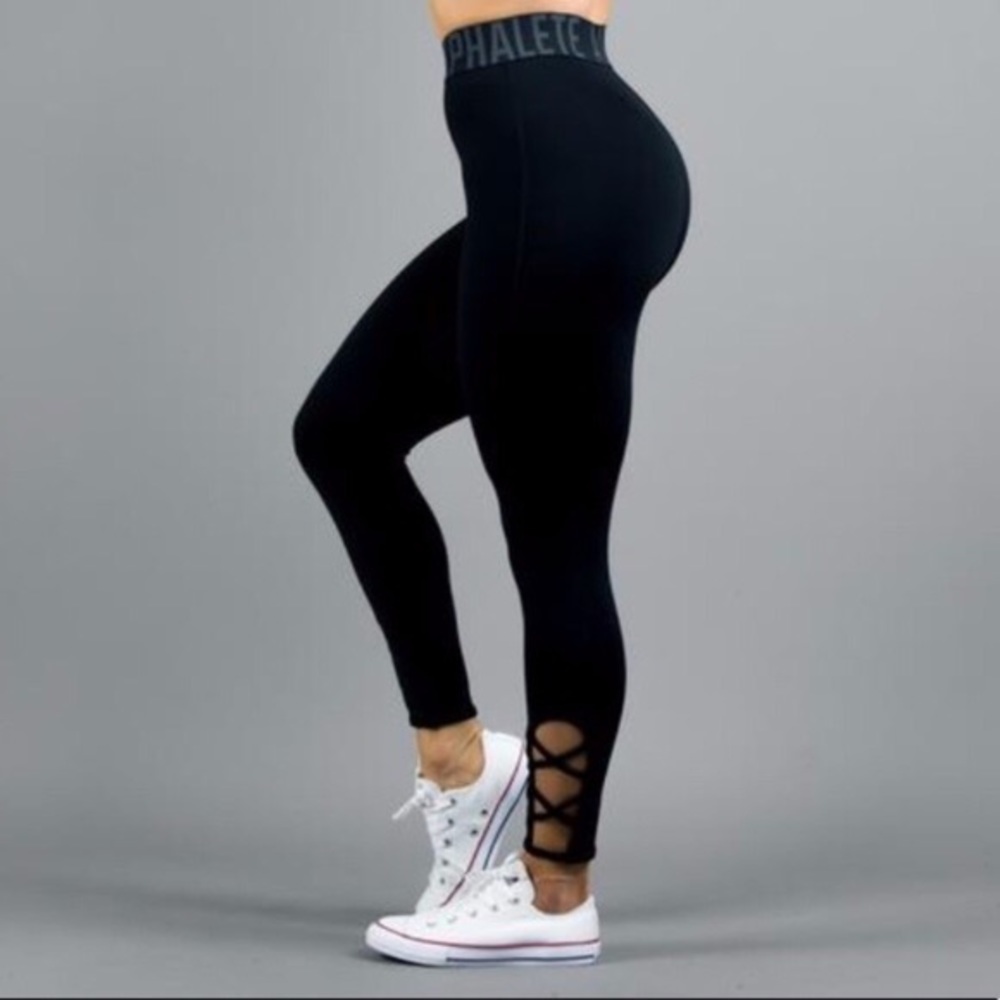 Small Black Alphalete Criss Cross Leggings